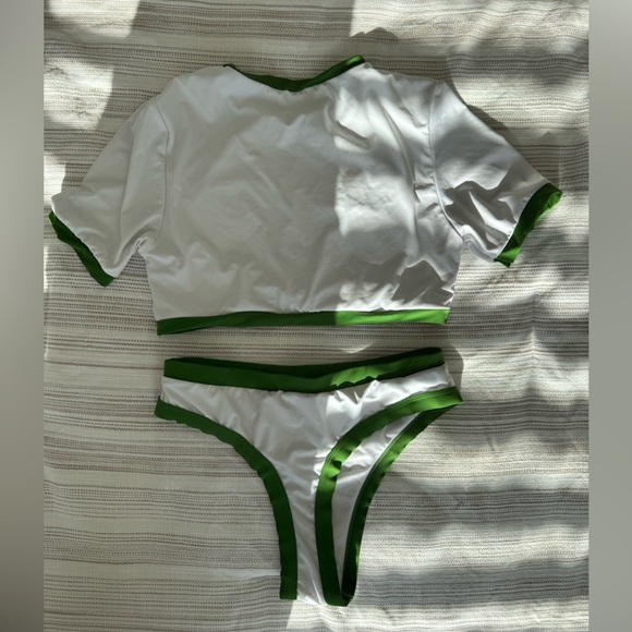 White and green bikini set including short sleeve crop top with bikini bottoms - Picture 3 of 7